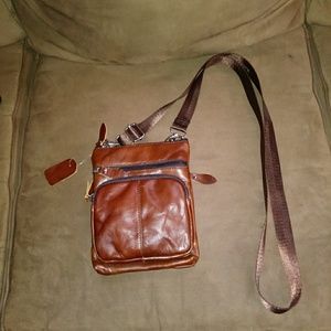 Small men's over-the-shoulder bag